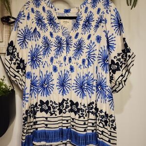 Umgee Blue and Black Floral Blouse